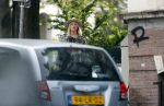 Amsterdam 30 september 2020
Bridget Maasland arriveert met haar zoon Mees  bij haar huis