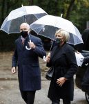 Naarden 8 oktober 2020
Begrafenis Jan des Bouvrie  op algemene begraafplaats Nieuw Valkeveen.
Caroline Tensen kwam met haar man Ernst Jan