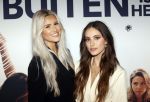 Utrecht 28 september 2020
Premiere buiten is het beter tijdens het nederlands film festival.
Cassidy Roeks met een vriendin
