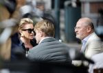 Amsterdam 23 september 2020
Connie Witteman met haar ex vriend Frans v Maarschalkerwaart op terras op de cornelis schuytstraat