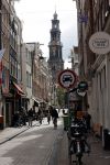 Amsterdam 27 september 2020
Expositie Davide Heijmans . De expositie heet 24/24 San remo en  hangt bij restaurant La Trattoria Di Donna Sofia in de Jordaan. de Westertoren