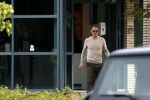 Amsterdam 24 september 2020
Frank de Boer doet boodschappen in Amsterdam zuid. Hij rijdt nog in een mercedes met een USA kenteken