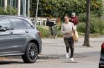 Amsterdam 24 september 2020
Frank de Boer doet boodschappen in Amsterdam zuid. Hij rijdt nog in een mercedes met een USA kenteken