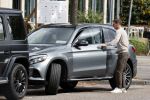 Amsterdam 24 september 2020
Frank de Boer doet boodschappen in Amsterdam zuid. Hij rijdt nog in een mercedes met een USA kenteken