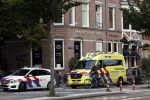 Amsterdam 7 oktober 2020
Voor de restaurants van Gordon staan een ambulance en een politie auto.