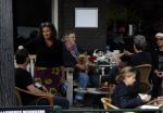 Amsterdam 29 september 2020
Hans v d Togt met vriendinnen en hondjes op terras