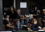 Amsterdam 29 september 2020
Hans v d Togt met vriendinnen en hondjes op terras