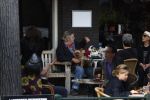 Amsterdam 29 september 2020
Hans v d Togt met vriendinnen en hondjes op terras