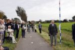 Anna Pauwlona 26 september 2020
Gerard Joling is bij de onthulling van een herdenkingsplakaat van een neergestort vliegtuig in 2e wereldoorlog. Cor de vriend van zijn moeder werd geeerd .