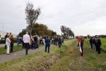 Anna Pauwlona 26 september 2020
Gerard Joling is bij de onthulling van een herdenkingsplakaat van een neergestort vliegtuig in 2e wereldoorlog. Cor de vriend van zijn moeder werd geeerd .