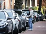 Amsterdam 26 september 2020
Jack Spijkerman bij zijn huis met zijn audi etron