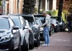 Amsterdam 26 september 2020
Jack Spijkerman bij zijn huis met zijn audi etron