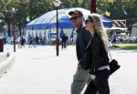 Amsterdam 19 september 2020
Johnny de Mol met zijn vrouw Anouk op het museumplein