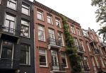 Amsterdam 28 september 2020
Leco v Zadelhoff is de laatste jaren meerdere keren verhuisd binnen Amsterdam.
v Breestraat