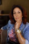 Amsterdam 18 september 2020
Rachel Hazes laat een tatoo zetten bij Hankypanky tatooshop op de wallen. Het woord mama wordt getatoeerd met daarin as van haar moeder.