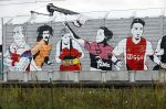 Amsterdam 29 september 2020
Muurschilderingen met Bobby Haarms Ruud Gullit Nouri Stanley menzo Co Stompe Louis v gaal en Gerie Kneteman