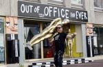 Amsterdam 19 september 2020
Selwyn Senatori bij zijn nieuwe atelier op de pc hooftstraat
