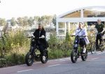 Amsterdam 22 september 2020
Skyler en Lia Witschge op hun electrische Knaap fietsen