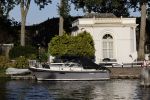 Weesp 21 september 2020
Mooi huis in centrum Weesp aan de Vecht met een mooie interboat voor de deur.