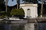 Weesp 21 september 2020
Mooi huis in centrum Weesp aan de Vecht met een mooie interboat voor de deur.