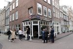 Amsterdam 27 september 2020
Expositie Davide Heijmans . De expositie heet 24/24 San remo en  hangt bij restaurant La Trattoria Di Donna Sofia in de Jordaan.