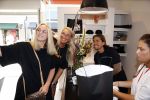 Lelystad 3 september 2021
Andre Hazes en Djarno Hofland hebben een AH6 geopend in de outlet in lelystad.