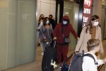 Amsterdam 17 oktober 2021
Andre Hazes en zijn moeder rachel Hazes rriveren op schiphol nadat Andre 4 weken in Spanje is geweest.