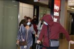 Amsterdam 17 oktober 2021
Andre Hazes en zijn moeder rachel Hazes rriveren op schiphol nadat Andre 4 weken in Spanje is geweest.