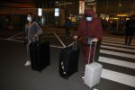 Amsterdam 17 oktober 2021
Andre Hazes en zijn moeder rachel Hazes rriveren op schiphol nadat Andre 4 weken in Spanje is geweest.