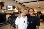 Lelystad 3 september 2021
Andre Hazes en Djarno Hofland hebben een AH6 geopend in de outlet in lelystad.
