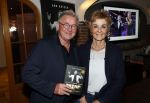 Volendam 12 oktober 2021
Boekpresentatie Jan Keizer bij Hotel Spaander in Volendam . Alle oude bendleden van BZN zijn aanwezig zoals Annie Schilder Carola Smit Jan Tuijp Jack Veerman Thomas Tol Dick Plat