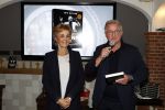 Volendam 12 oktober 2021
Boekpresentatie Jan Keizer bij Hotel Spaander in Volendam . Alle oude bendleden van BZN zijn aanwezig zoals Annie Schilder Carola Smit Jan Tuijp Jack Veerman Thomas Tol Dick Plat