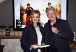 Volendam 12 oktober 2021
Boekpresentatie Jan Keizer bij Hotel Spaander in Volendam . Alle oude bendleden van BZN zijn aanwezig zoals Annie Schilder Carola Smit Jan Tuijp Jack Veerman Thomas Tol Dick Plat