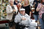 Vlaardingen 17 september 2021
Bas v Toor viert zijn 86e verjaardag . Er is een defile met Bassie en Adriaan auto's. Ook de vrouw van Bas , Coby zijn dochter Liesbeth en schoonzoon Evert waren aanwezig.