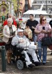 Vlaardingen 17 september 2021
Bas v Toor viert zijn 86e verjaardag . Er is een defile met Bassie en Adriaan auto's. Ook de vrouw van Bas , Coby zijn dochter Liesbeth en schoonzoon Evert waren aanwezig.