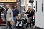 Vlaardingen 17 september 2021
Bas v Toor viert zijn 86e verjaardag . Er is een defile met Bassie en Adriaan auto's. Ook de vrouw van Bas , Coby zijn dochter Liesbeth en schoonzoon Evert waren aanwezig.