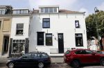 Vlaardingen 17 september 2021
Bas v Toor viert zijn 86e verjaardag . Er is een defile met Bassie en Adriaan auto's. Ook de vrouw van Bas , Coby zijn dochter Liesbeth en schoonzoon Evert waren aanwezig. Huis wat Bas heeft laten verbouwen tot 2 appartementen