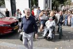 Vlaardingen 17 september 2021
Bas v Toor viert zijn 86e verjaardag . Er is een defile met Bassie en Adriaan auto's. Ook de vrouw van Bas , Coby zijn dochter Liesbeth en schoonzoon Evert waren aanwezig.