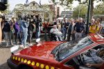Vlaardingen 17 september 2021
Bas v Toor viert zijn 86e verjaardag . Er is een defile met Bassie en Adriaan auto's. Ook de vrouw van Bas , Coby zijn dochter Liesbeth en schoonzoon Evert waren aanwezig.