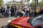 Vlaardingen 17 september 2021
Bas v Toor viert zijn 86e verjaardag . Er is een defile met Bassie en Adriaan auto's. Ook de vrouw van Bas , Coby zijn dochter Liesbeth en schoonzoon Evert waren aanwezig.