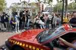 Vlaardingen 17 september 2021
Bas v Toor viert zijn 86e verjaardag . Er is een defile met Bassie en Adriaan auto's. Ook de vrouw van Bas , Coby zijn dochter Liesbeth en schoonzoon Evert waren aanwezig.