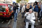 Vlaardingen 17 september 2021
Bas v Toor viert zijn 86e verjaardag . Er is een defile met Bassie en Adriaan auto's. Ook de vrouw van Bas , Coby zijn dochter Liesbeth en schoonzoon Evert waren aanwezig.