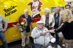 Vlaardingen 17 september 2021
Bas v Toor viert zijn 86e verjaardag . Er is een defile met Bassie en Adriaan auto's. Ook de vrouw van Bas , Coby zijn dochter Liesbeth en schoonzoon Evert waren aanwezig.