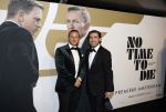 Amsterdam 28 september 2021
Premiere James Bond in Tuschinski. Benjamin Aslan met een kennis