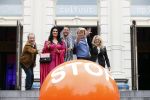Amsterdam 2 september 2021
Aftrap van Stoptober bij Vondel CS.
Aanwezig Patricia PaaY Hans Klok Bill v Dijk  Louisa en Rowan en Patrick Martens .