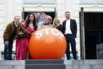 Amsterdam 2 september 2021
Aftrap van Stoptober bij Vondel CS.
Aanwezig Patricia PaaY Hans Klok Bill v Dijk  Louisa en Rowan en Patrick Martens .