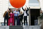 Amsterdam 2 september 2021
Aftrap van Stoptober bij Vondel CS.
Aanwezig Patricia PaaY Hans Klok Bill v Dijk  Louisa en Rowan en Patrick Martens .