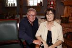 Volendam 12 oktober 2021
Boekpresentatie Jan Keizer bij Hotel Spaander in Volendam . Alle oude bendleden van BZN zijn aanwezig zoals Annie Schilder Carola Smit Jan Tuijp Jack Veerman Thomas Tol Dick Plat