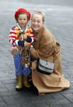 Amsterdam 3 oktober 2021
Premiere grote sinterklaasfilm in Pathe Noord. carolien Spoor met zoontje