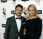 Amsterdam 20 september 2021
Buma awards in Bimhuis in Amsterdam.
Dionne Stax kwam met haar vriend Steven Jansen van Lucasandsteve mee. Lucas de Wert  was met zijn vrouw Evelien .